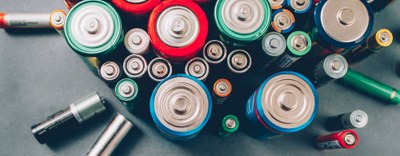 PNRR M2C2, I5.1: pubblicato il bando dedicato allo sviluppo di una catena del valore in “Rinnovabili e batterie”