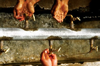 Acqua - Reticoli idrici e canoni di polizia idraulica di Regione Lombardia
