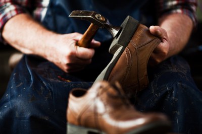 Contratto Collettivo Nazionale dei Lavoratori addetti all’industria delle calzature - Scioglimento riserva rinnovo CCNL