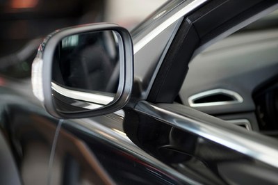 Intestazione temporanea dei veicoli: chiarimenti per noleggio senza conducente