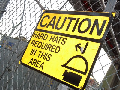 Accordo sulla formazione per i lavoratori che usano carrelli elevatori o attrezzature pericolose